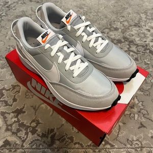 Nike Waffle Debut